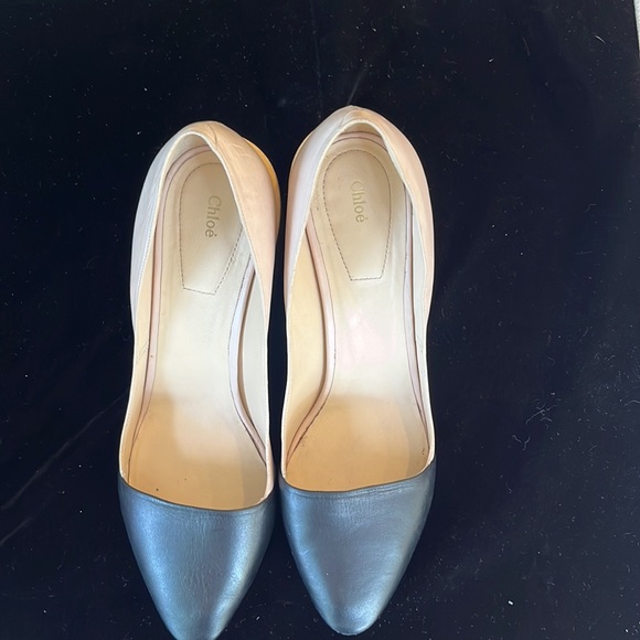 CHLOE stacked wood wedge close toe heel - Picture 9 of 10